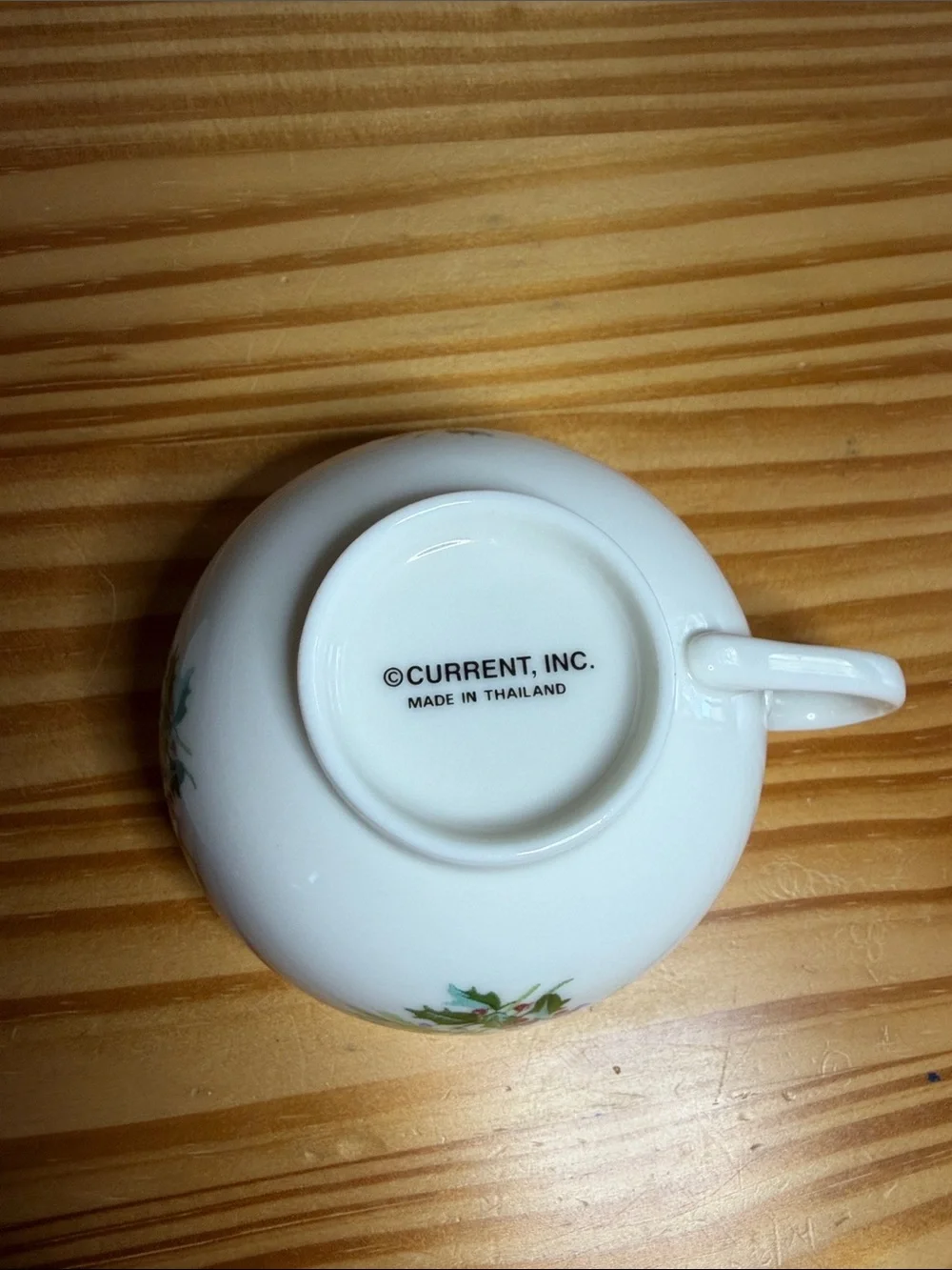 Vintage Current Inc Christmas Poinsettia Teacup & Saucer Set